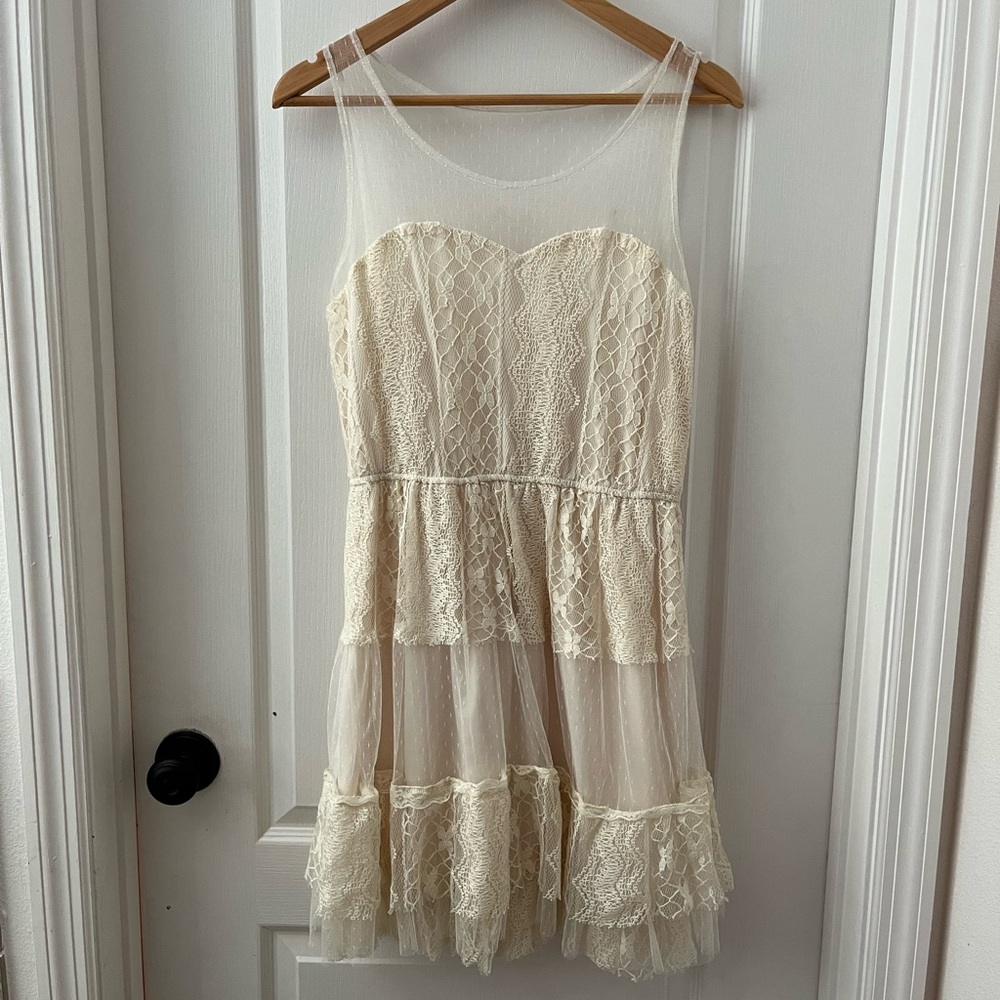 Elegant Cream Lace Dress